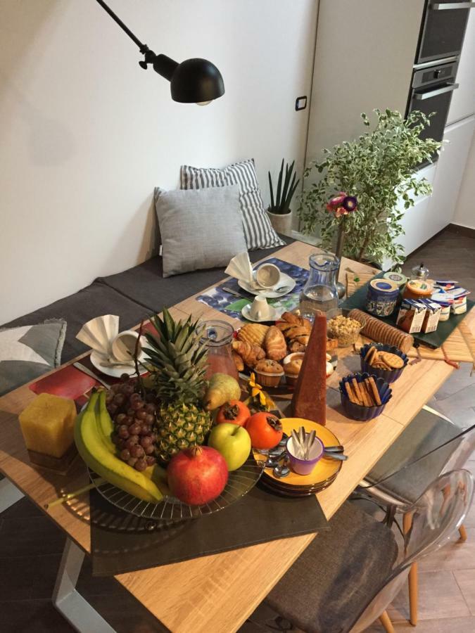 Uloft Apartment Palermo Esterno foto