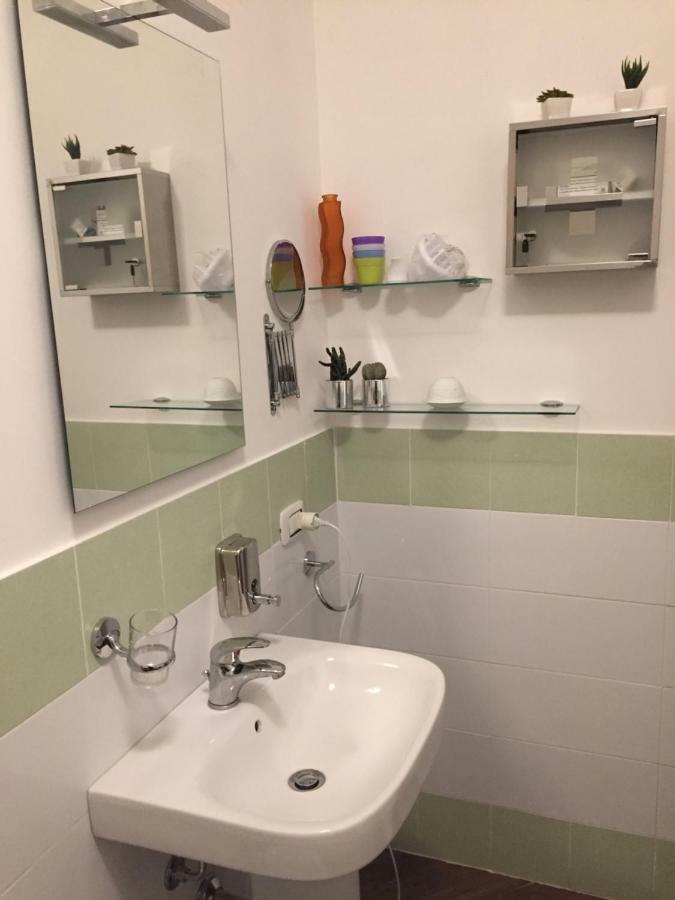 Uloft Apartment Palermo Esterno foto