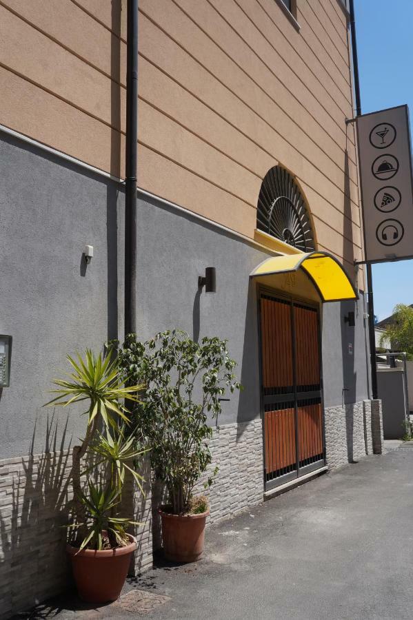 Uloft Apartment Palermo Esterno foto