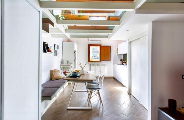 Uloft Apartment Palermo Esterno foto
