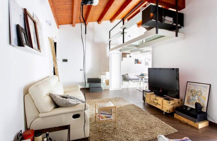 Uloft Apartment Palermo Esterno foto